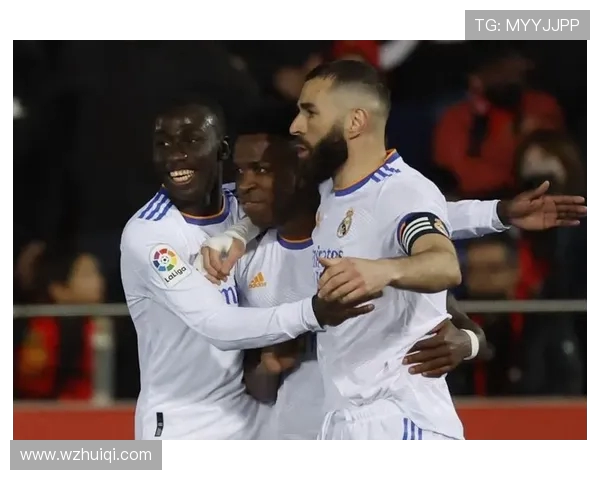 维尼修斯引爆德比闹剧:摆臭脸 + 冲冲突,皇马该卖他?